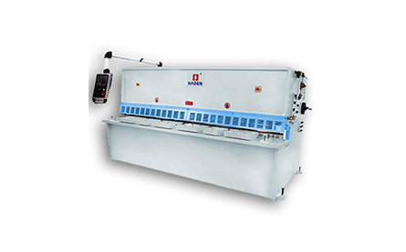 QC12K-數控擺式剪板機